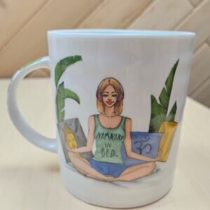 Rongrong Namastay In Bed. Mug NWOT yoga pose mug woman Buddha Zen 20 oz